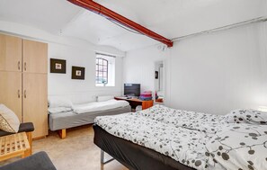 1 bedroom, free WiFi