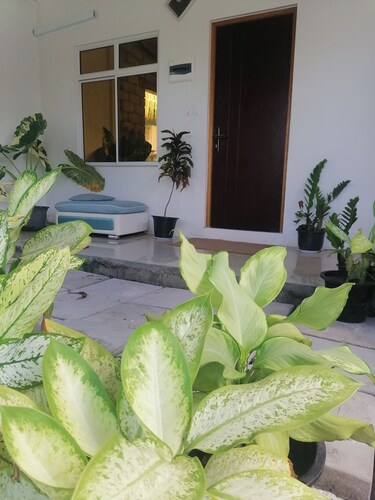 The Rose Garden House, your stay in Hithadhoo, Addu City