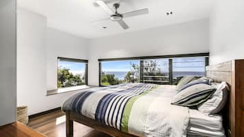 4 bedrooms, free WiFi, bed sheets