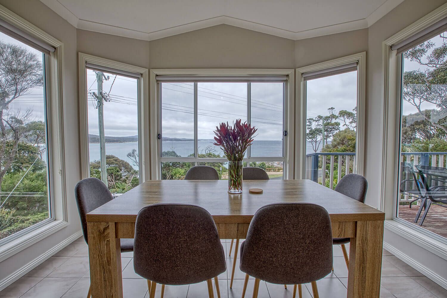 Front Row Beachfront — image 7