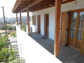 تفاصيل الفندق من الخارج