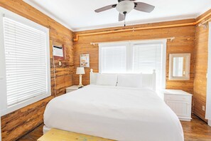 8 bedrooms, iron/ironing board, WiFi, bed sheets