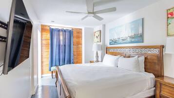 4 bedrooms, iron/ironing board, WiFi, bed sheets