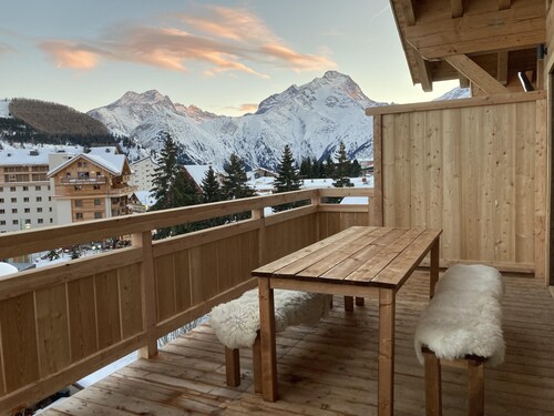 Chalet neuf en plein centre | 200m des pistes