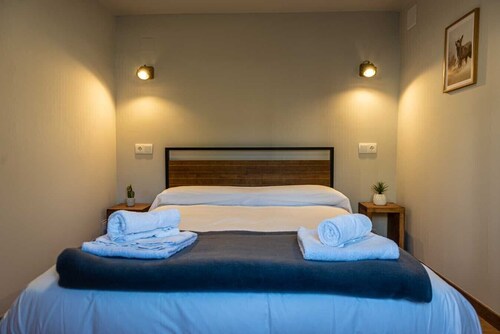 HOUSE WITH SWIMMING POOL AND PRIVATE PATIO IN VALSAIN