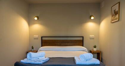 HOUSE WITH SWIMMING POOL AND PRIVATE PATIO IN VALSAIN