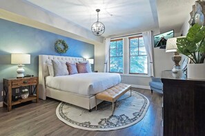 3 bedrooms, iron/ironing board, travel crib, WiFi