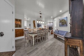 Dining - 2BDR Condo - Stunning Location in Town! (Park City)