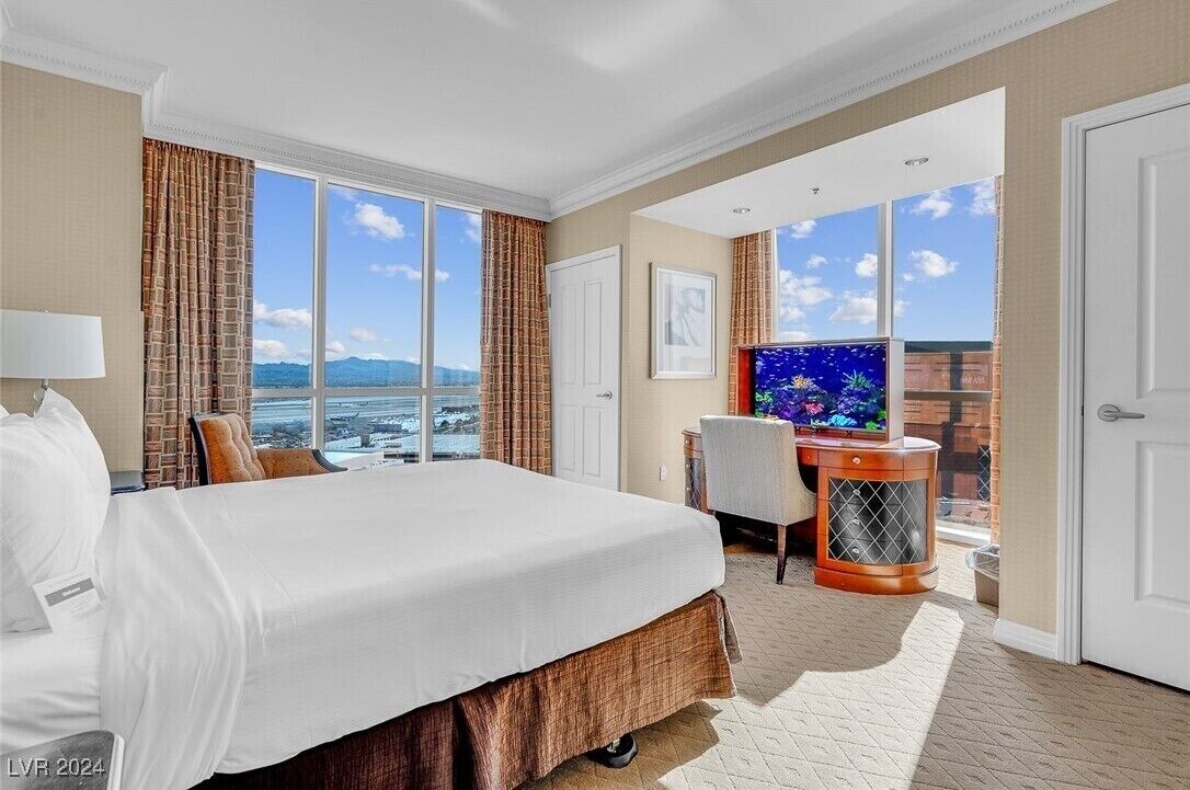 In-room safe, individually decorated, individually furnished, desk