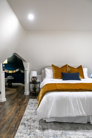 3 habitaciones, escritorio, tabla de planchar con plancha y wifi gratis