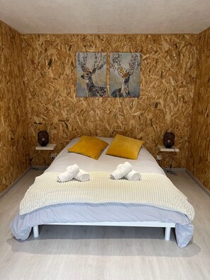 2 bedrooms, travel cot, WiFi, bed sheets - Chalet Capucine 1 in the heart of the Vosges mountains (Gérardmer)