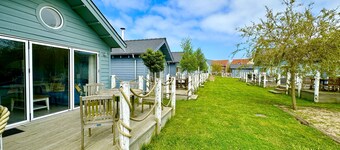 Stunning Coastal Beach House - Sleeping 5 in 2 Bedrooms - Pool and Beach Access Included.