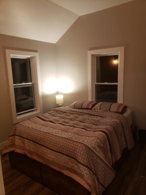 2 chambres, bureau, Wi-Fi gratuit, draps fournis