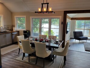 Dining - Fully renovated luxury waterfront cottage (Havelock)