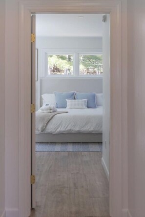 4 habitaciones, escritorio, tabla de planchar con plancha y wifi gratis