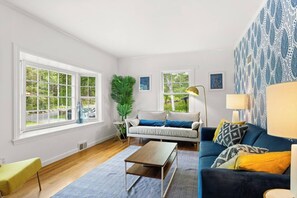 Télévision, table de tennis de table