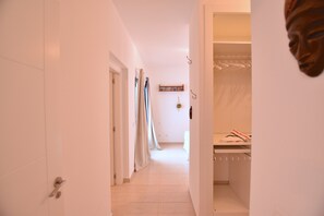 3 habitaciones, tabla de planchar con plancha y wifi gratis 