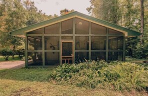 Exterior - Misty Mountain Escape (Gatlinburg)