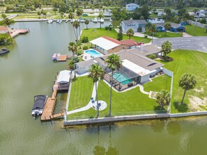 Esterni