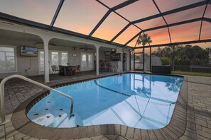 Outdoor pool, a heated pool