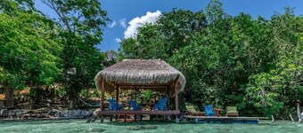 LAKEFRONT AMAZING VILLA! away from the hustle & Bustle ~Dock Palapa Kayaks SUP~B