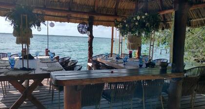 LAKEFRONT AMAZING VILLA! away from the hustle & Bustle ~Dock Palapa Kayaks SUP~B