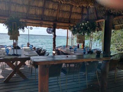 LAKEFRONT AMAZING VILLA! away from the hustle & Bustle ~Dock Palapa Kayaks SUP~B