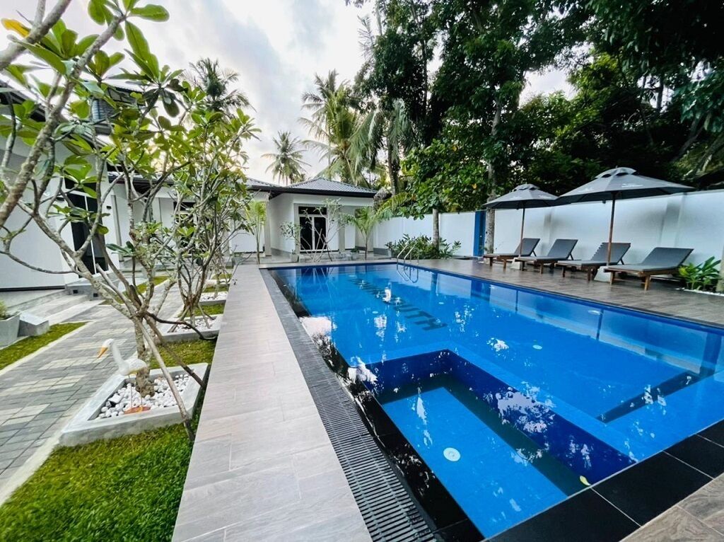 حمّام سباحة خارجي