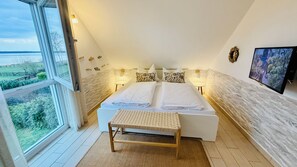 3 soverom, skrivebord, reiseseng for barn og wi-fi (inkludert)