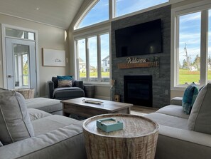 Téléviseur connecté, foyer