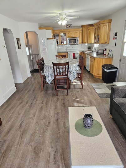 Charming Home on 1.3 acres with RV parking