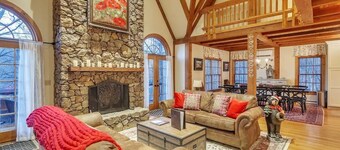 Luxe Private Getaway in the Heart of Wintergreen!