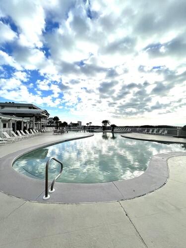 Ahh….. The Quiet Side of Beach Living!  Two bedroom Two bath Condo