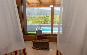 Interior - Nice home in Mliniste with outdoor swimming pool (Mliniste)