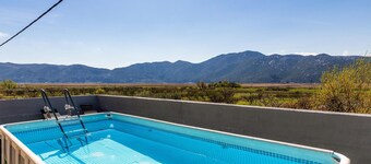 Stunning home in Mliniste with WiFi