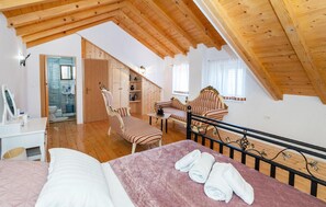 1 bedroom, free WiFi, bed sheets