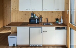 Kühlschrank, Herdplatte, Geschirrspüler