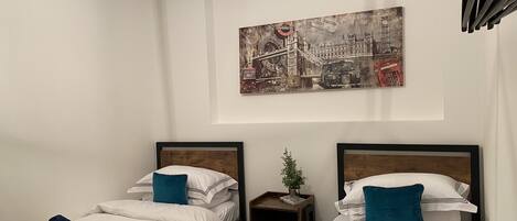 Apartment | 3 bedrooms, iron/ironing board, free WiFi, bed sheets