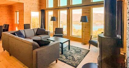 Beautiful home in Vrådal with sauna