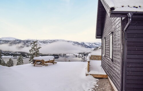Beautiful home in Vrådal with sauna