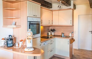 Kühlschrank, Herdplatte, Geschirrspüler