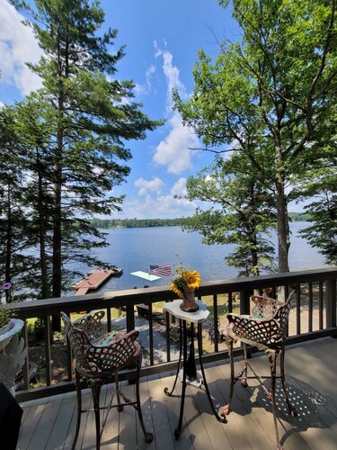 Glamorous lake house on a mountain lake in upstate New York (max of 8 guests)