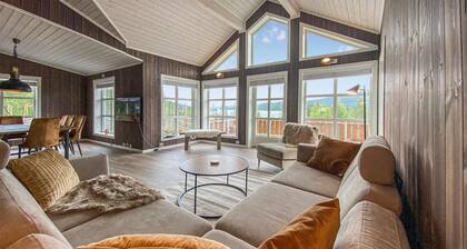 Beautiful home in RĂždberg