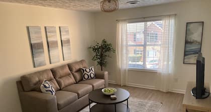 Lovely/clean 1 Bedroom Condo 9 mins from Downtown