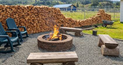 North Sunrise Studio - Retreat in Forks