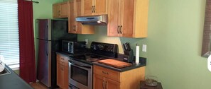 Private kitchen - Beautifully Decorated, 2-bdrm Condo Close to Burlington and Skiing (Essex)
