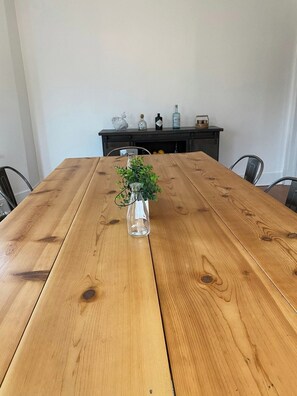 Dining - Renovated farmhouse w/hot tub Hudson Valley escape (Cottekill)