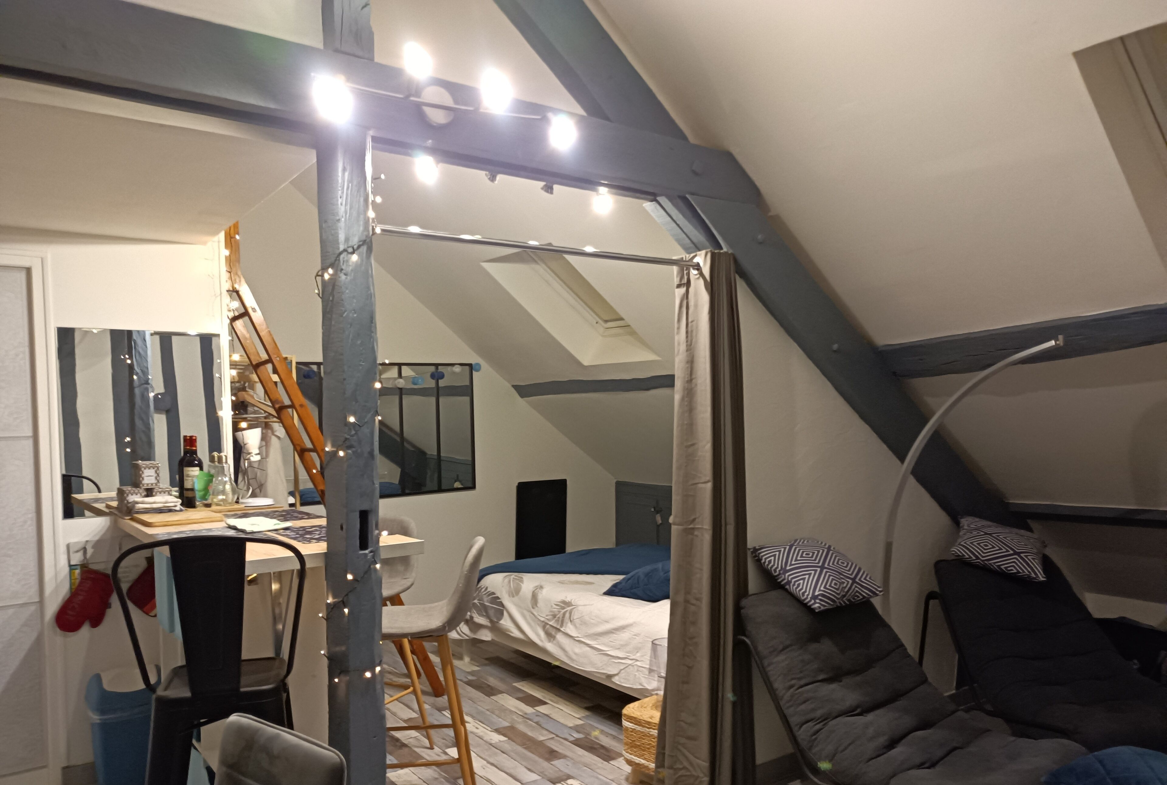 1 slaapkamer, een strijkplank/strijkijzer, gratis wifi