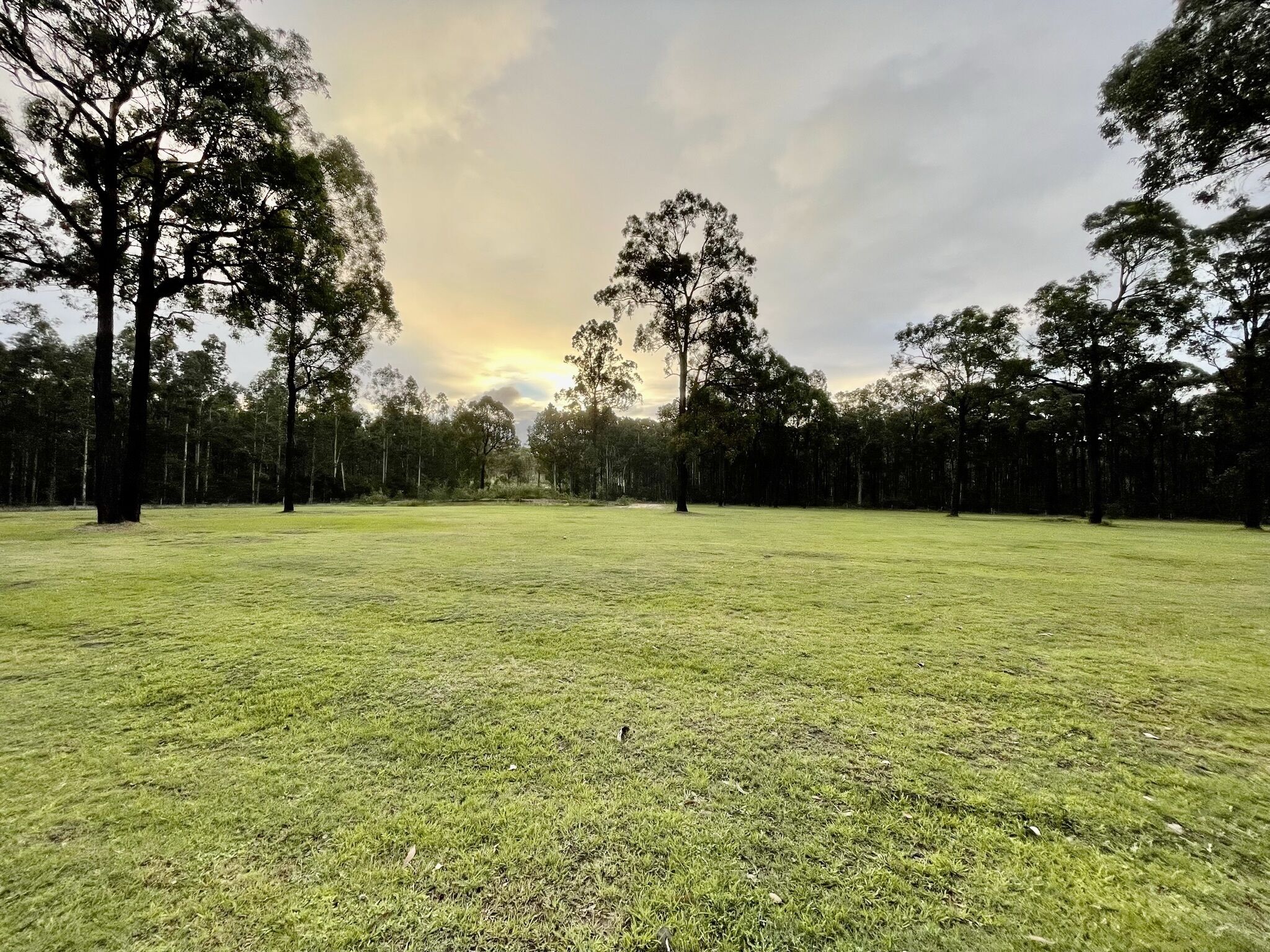 Lovedale Abode 13 bedrooms with heated pool & Acres — image 26