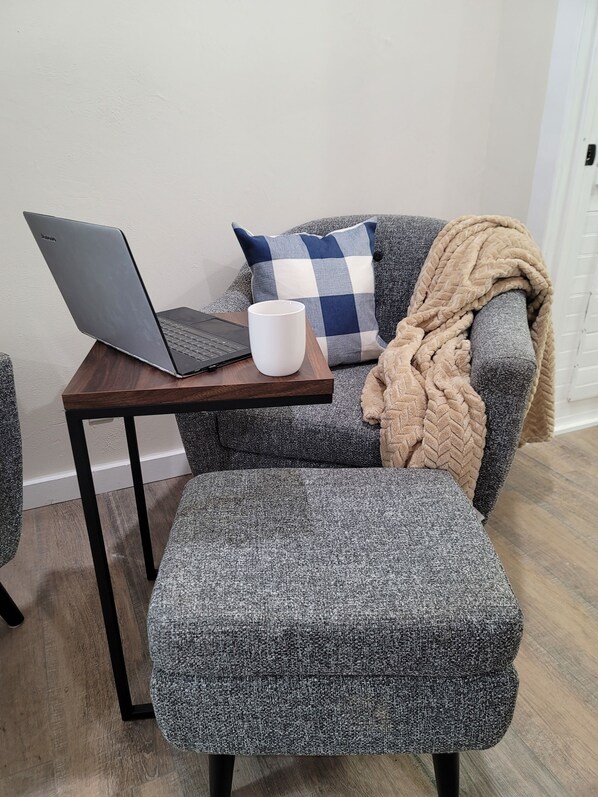 Imagen sin descripción, 1 de 8, botón